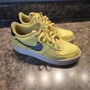 2019 Nike Air Force 1 Yellow Pulse AR7446-700‎ Size 6.5Y AF1